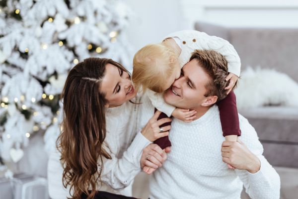 holiday family photo outfit guide