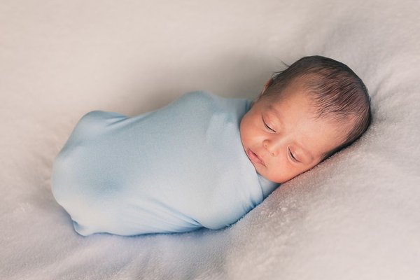 newborn swaddling safety